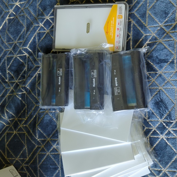 Kodak Easy Share Photo Paper & Color Cartridge Set - Picture 3 of 3